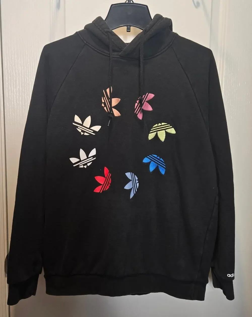 adidas-Originals Adicolor Shattered Trefoil Hoodie embroidered sz M